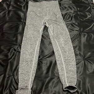 victoria secret PINK leggings, stretchy and comfortable material.